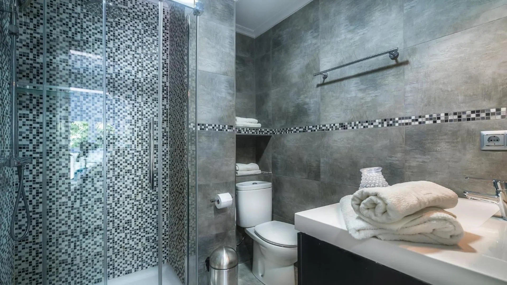 Ξενοδοχείο με διαμερίσματα Apartamentos Las Brisas Σανταντέρ