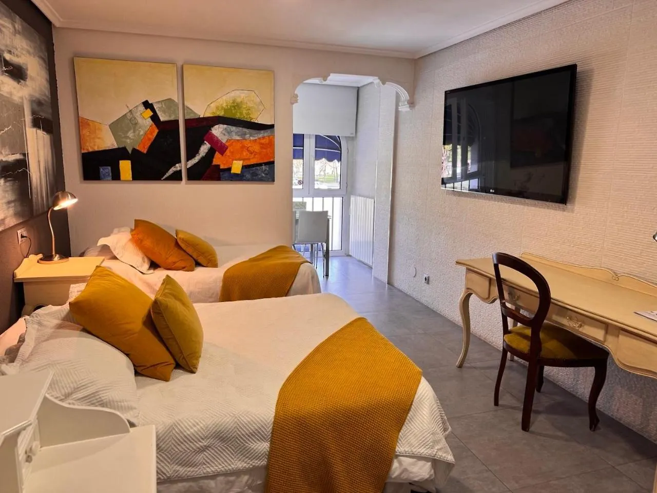 Apartamentos Las Brisas Σανταντέρ 3*,
