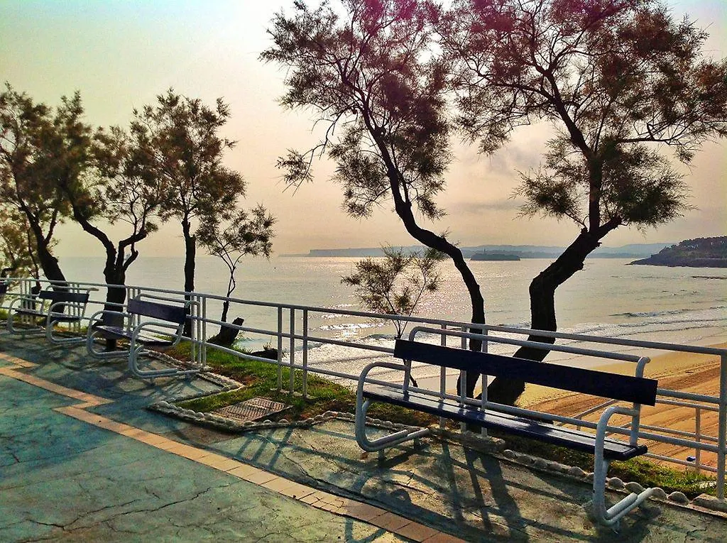 Ξενοδοχείο με διαμερίσματα Apartamentos Las Brisas Σανταντέρ